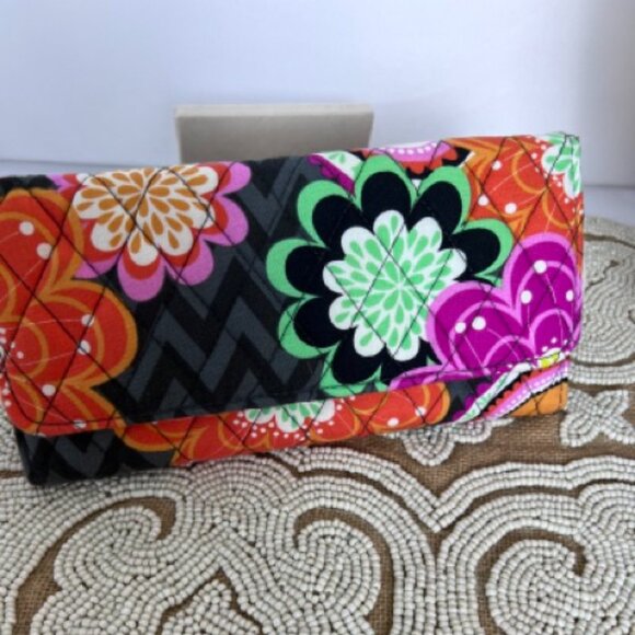 Vera Bradley Bag and Wallet - Picture 4 of 16